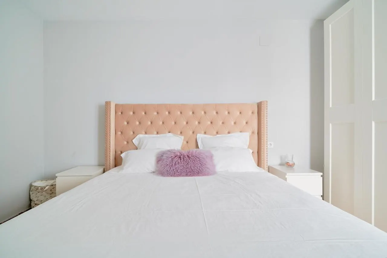 Sun-Kissed Getaway Apartment Malaga
