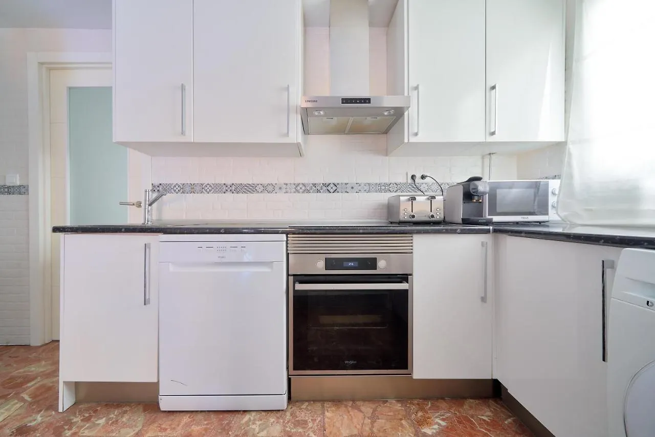 Sun-Kissed Getaway Apartment Malaga Spain
