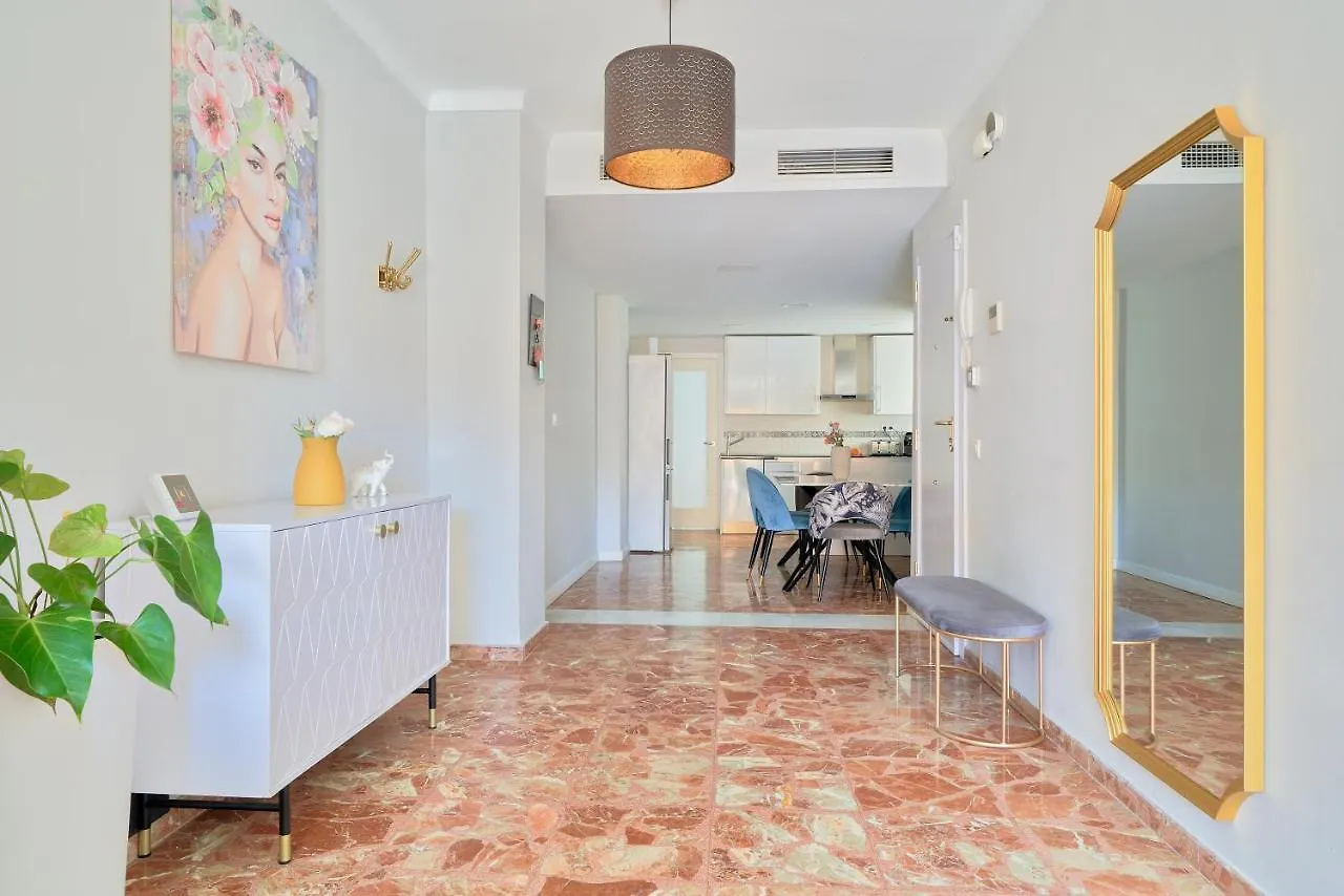 Sun-Kissed Getaway Apartment Malaga