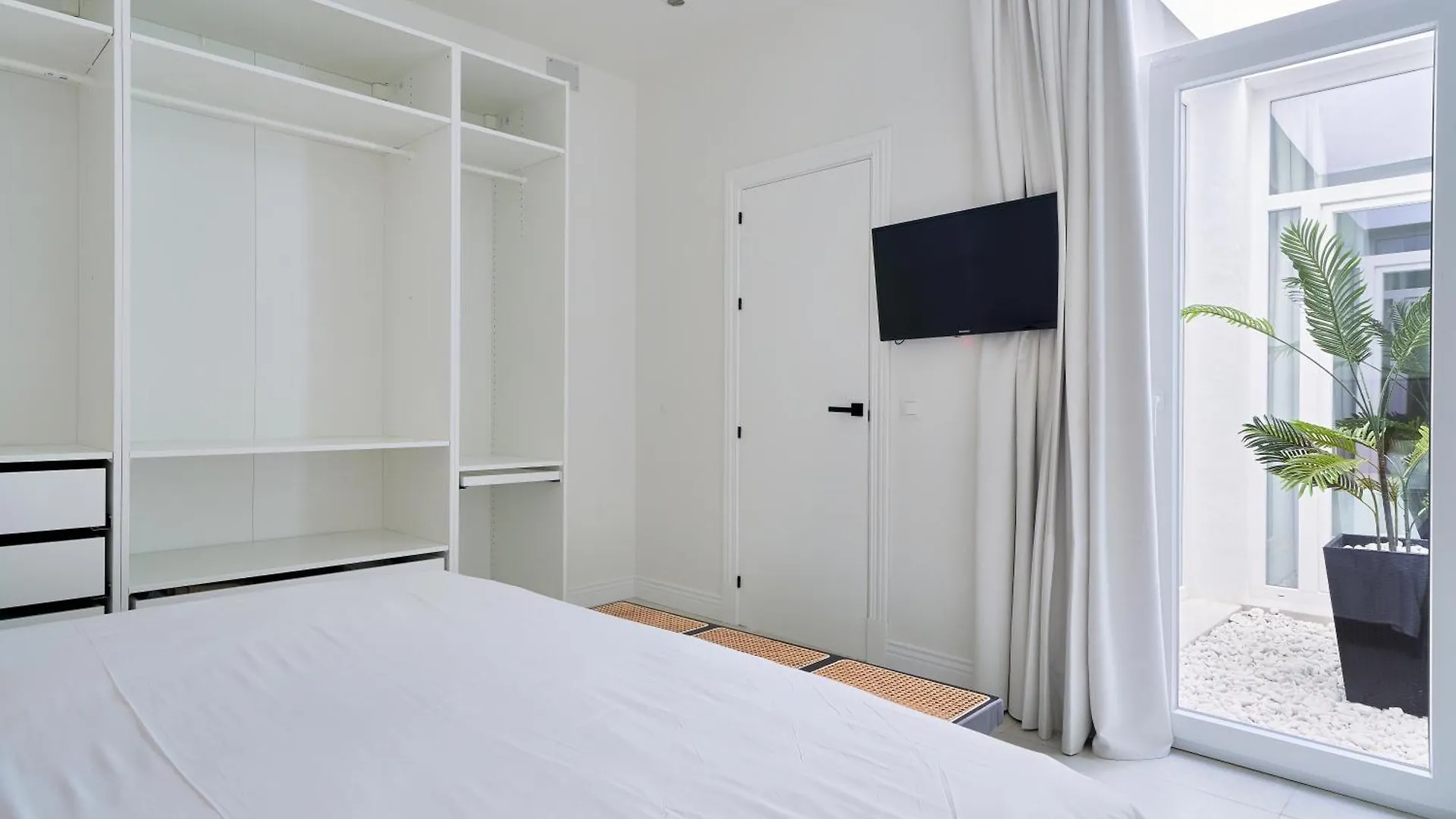 Sun-Kissed Getaway Apartment Malaga 0*,  Spain