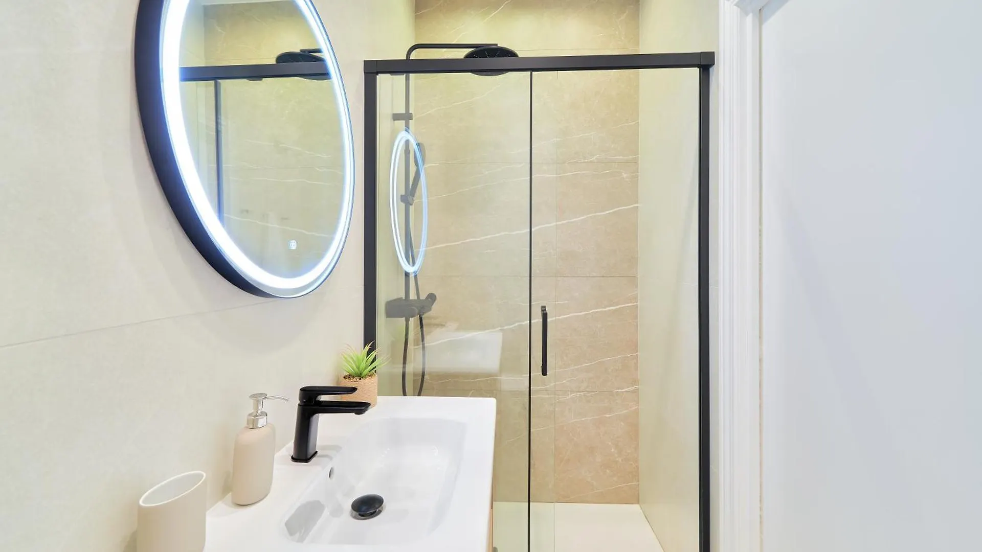 Sun-Kissed Getaway Lejlighed Málaga Spanien