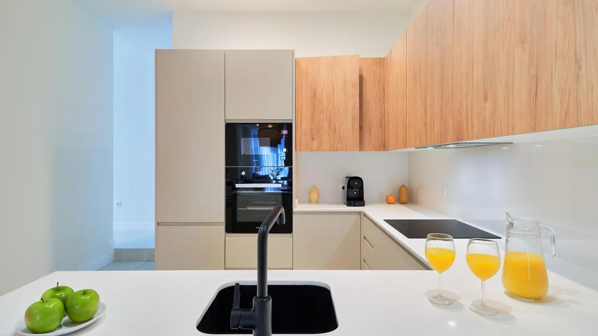 Sun-Kissed Getaway Apartment Malaga