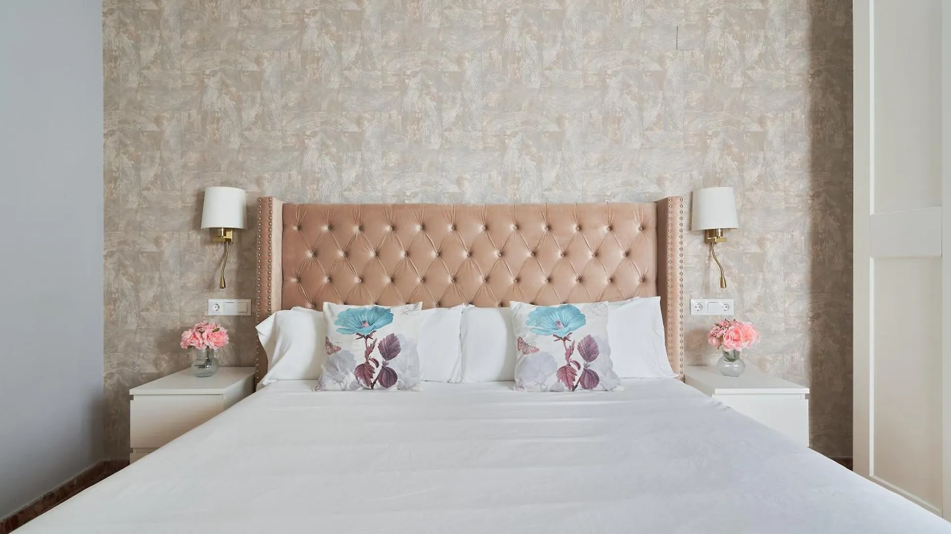 Sun-Kissed Getaway Apartment Malaga