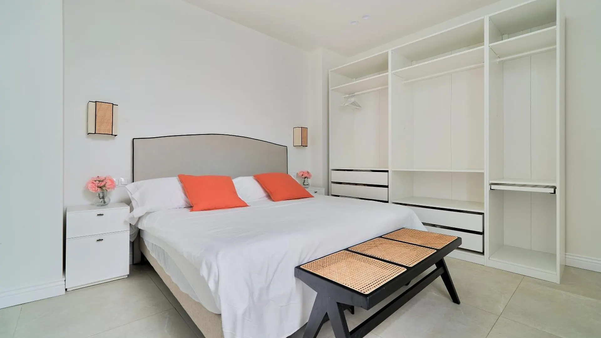Sun-Kissed Getaway Apartment Malaga